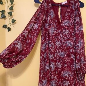 Flowy cold shoulder paisley dress